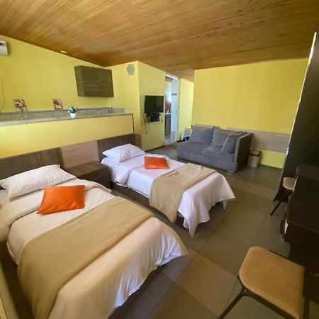 Park Hotel Tbilisi Esterno foto